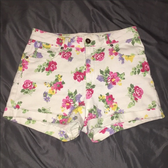 Floral Mom Jean Shorts - Picture 1 of 4